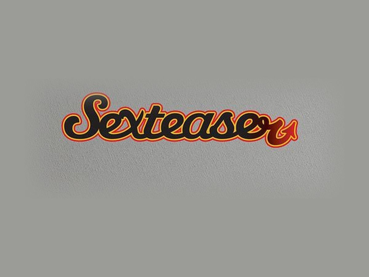 Sexteaser — Magazine logo and graphic design. Via Estúdio Trilho Design.